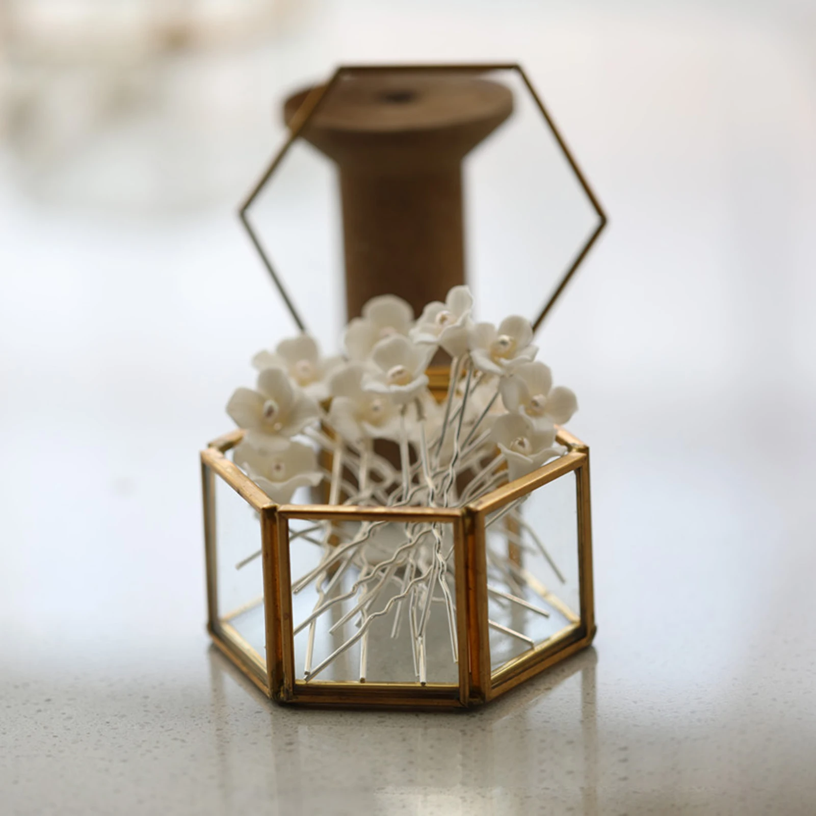 Elegante keramische bloemenhaa - Hanbok Hair Pin recensie en prijs