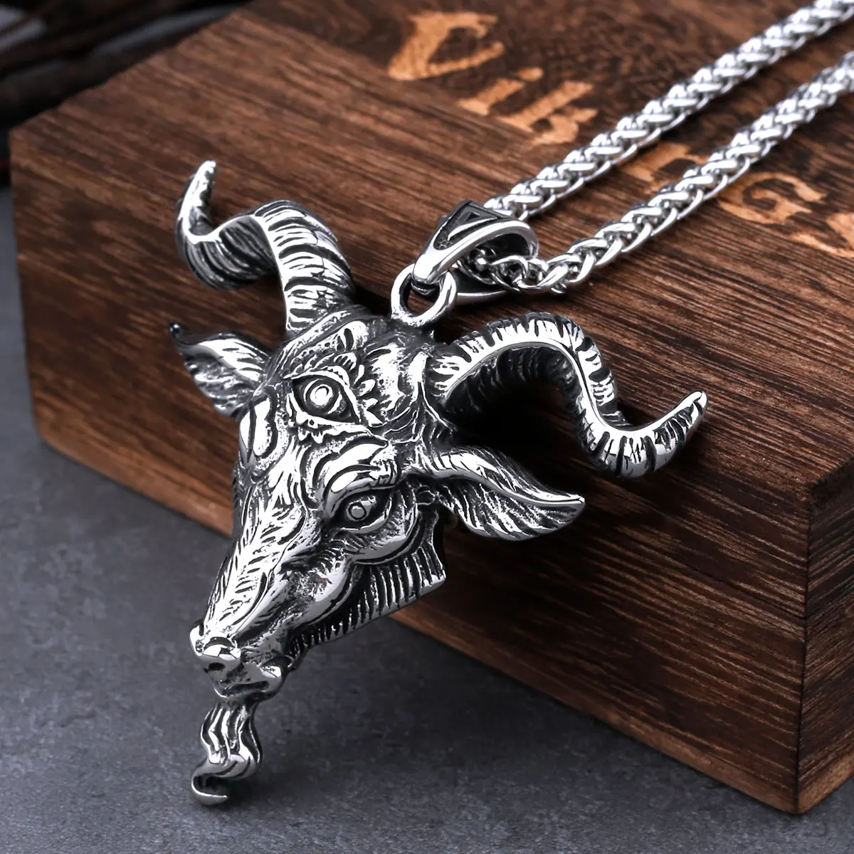 Viking Lucifer Satanic Ram Head Necklace Men's Stainless Steel Vintage Punk Pendant Necklace Animal Jewelry As A Christmas Gift