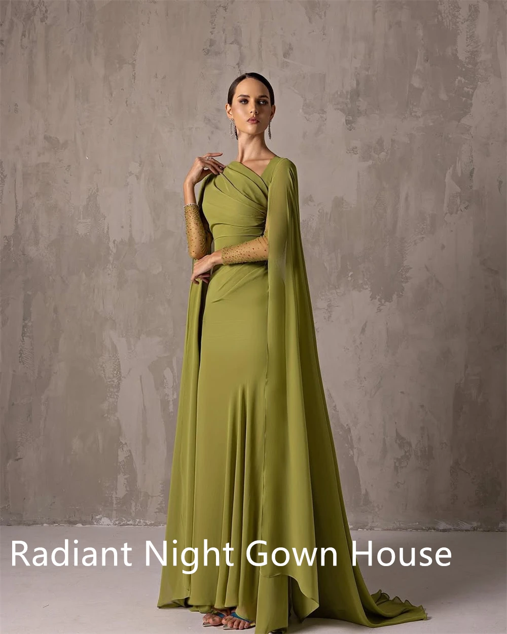 Maßgeschneidertes, temperamentvolles, grünes Chiffon-Abendkleid, exquisite lange Ärmel, Schal, Reißverschluss hinten, Meerjungfrau, maßgeschneiderter Anlass G