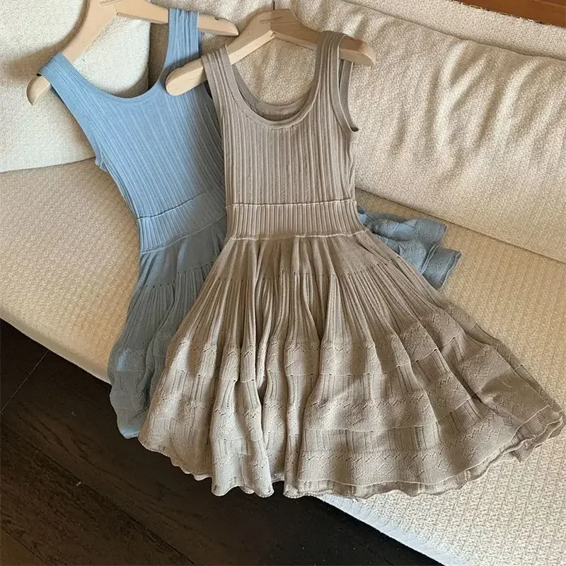 Novo verão vestido de malha feminino elegante plissado sem mangas elegante oco para fora em camadas a linha vestidos de festa robe