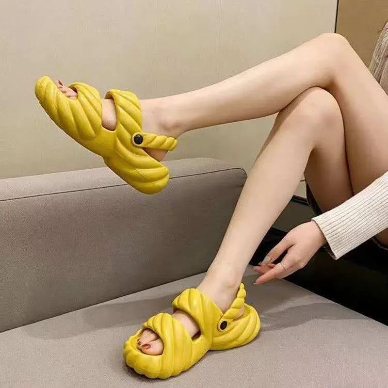 

2026 Summer Fashion Candy-Colored Women's Slippers with comfortable and soft soles lightweight durable casual sandals