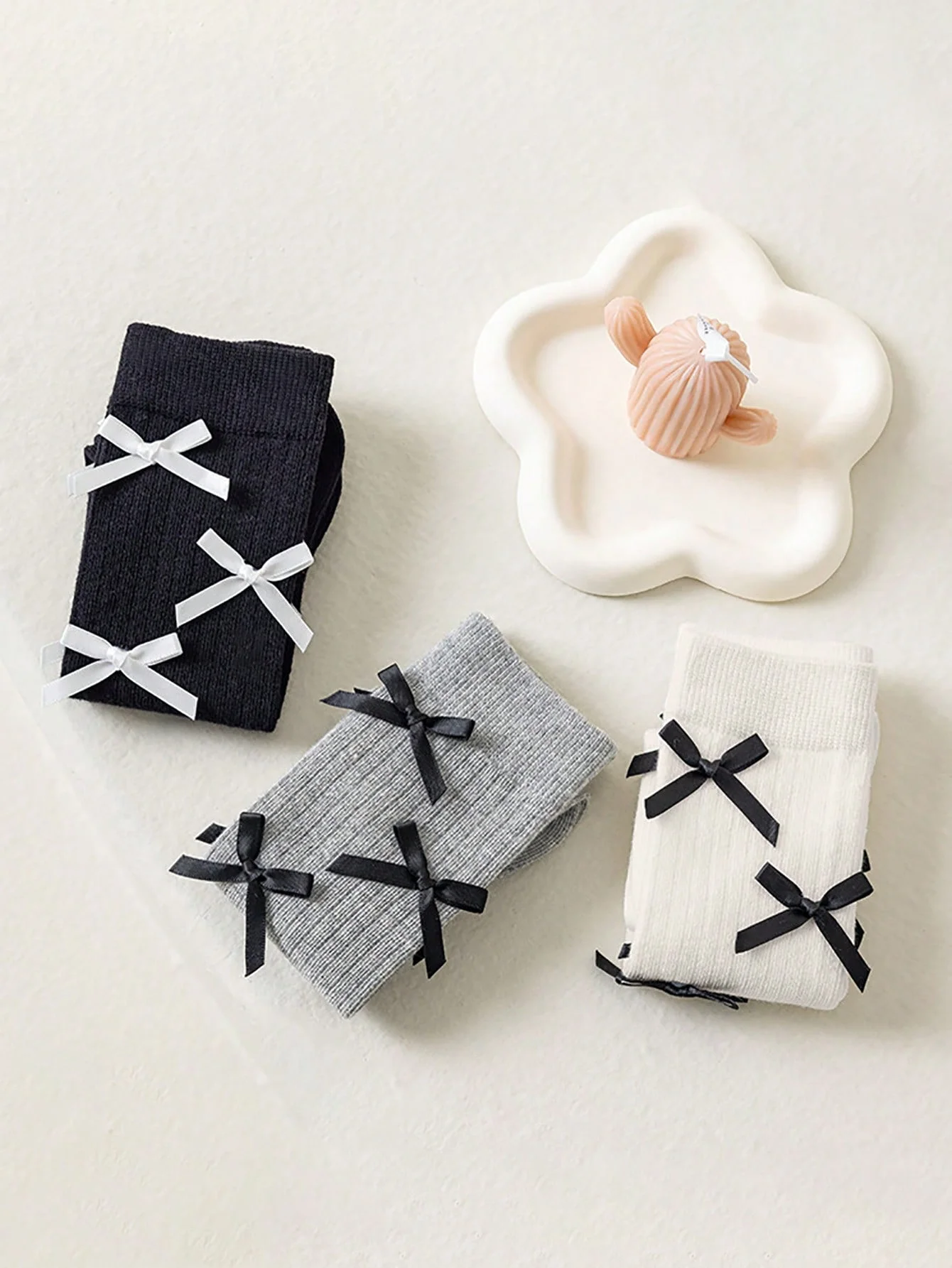 3 Pairs of Girls' Sweet and Adorable Bows Decorated Mid-Calf Socks, Fashionable and Soft, Suitable for Girls' Outfits at School and Outdoors