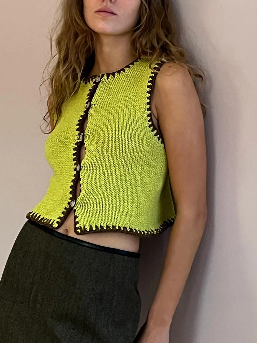 Kobiety Y2k Button Down Crochet Knit Vest Round Neck Sleeveless Sweater Vintage Cut Out Vest Tank Top Chic Knitwear Streetwear