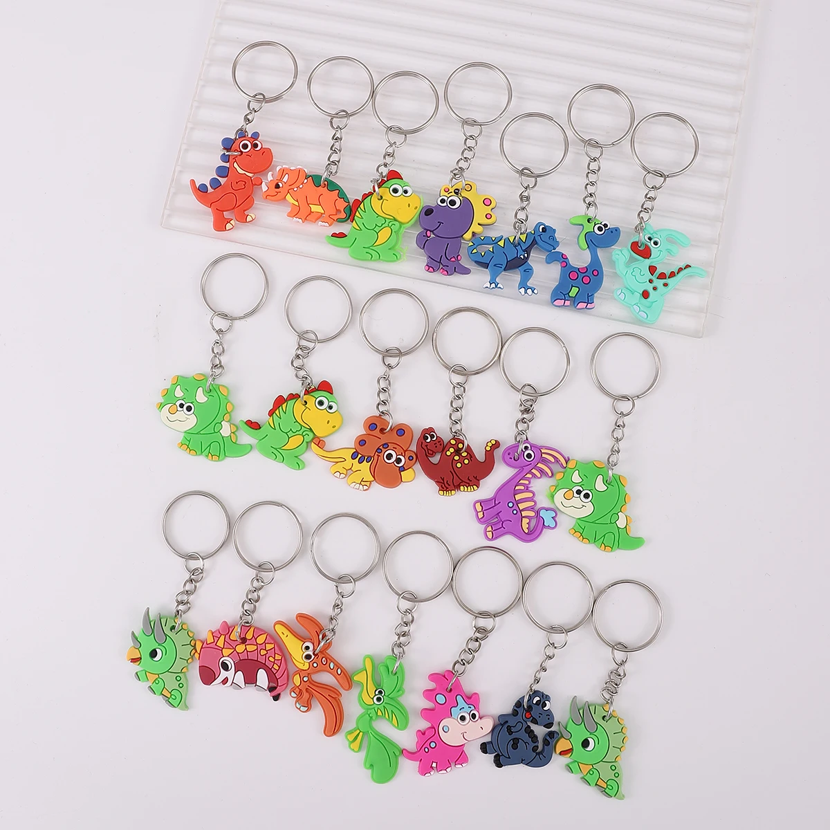 20pcs kartun dinosaurus Unicorn gantungan kunci hewan lucu PVC Gantungan Kunci tas ransel pesona pesta ulang tahun dekorasi hadiah anak laki-laki perempuan