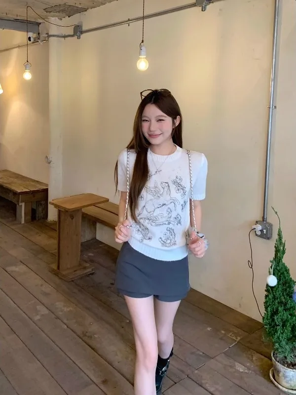 

Женский трикотажный топ больших размеров в корейском стиле с коротким рукавом, вышивкой, облегающий, модный, весенний, с животным принтом, круглый вырез горловины