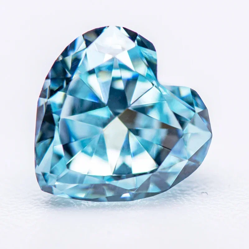 

Cubic Zirconia Crushed Ice Cut Aquamarine Color Heart Shape Charms Beads for Diy Jewelry Making Pendant Gift No Certificate
