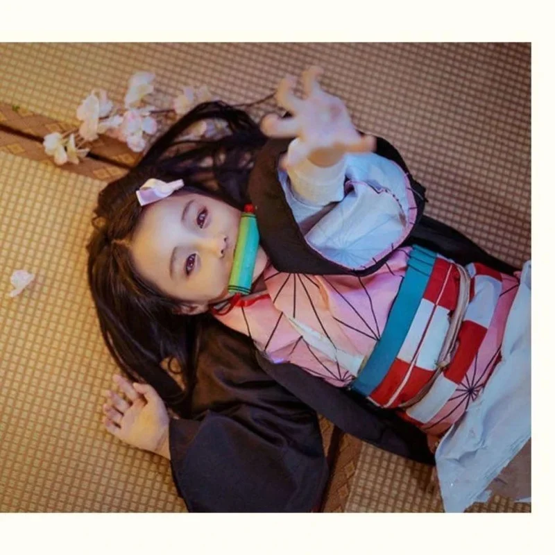 A 002 Bear House Anime Kamado Nezuko Cosplay Costume Costumes Kimono Haori Wig Clogs Suit for Adult Kids Hallowee New 2025 I8I9