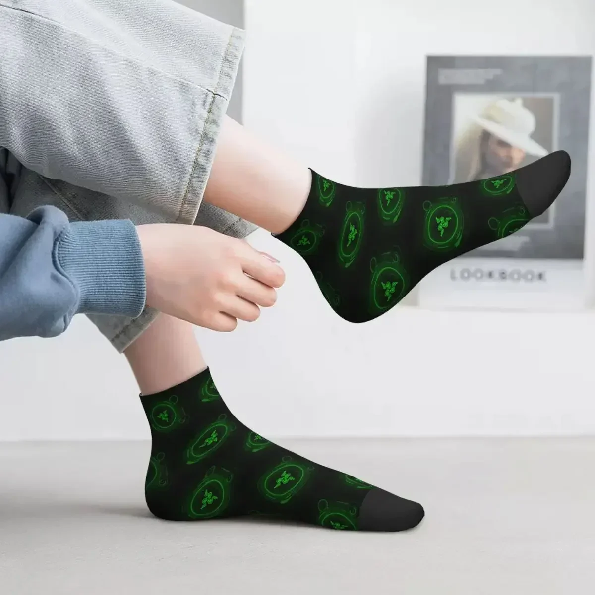 جوارب Razer Coasters جوارب Harajuku الممتصة للعرق، ملحقات جوارب لجميع المواسم لهدايا عيد الميلاد للجنسين