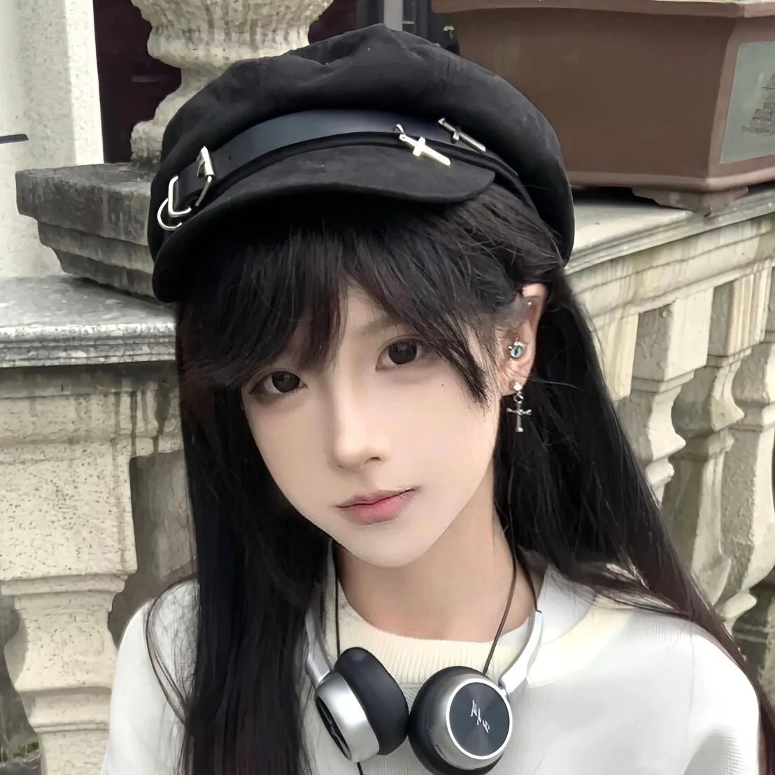 2025 Punk Donna Harajuku Gotico Lolita Berretto Cappello Berretto Y2K Ragazze Arco Punk Pizzo Handmake Cappelli da sole decorativi con pendente a croce