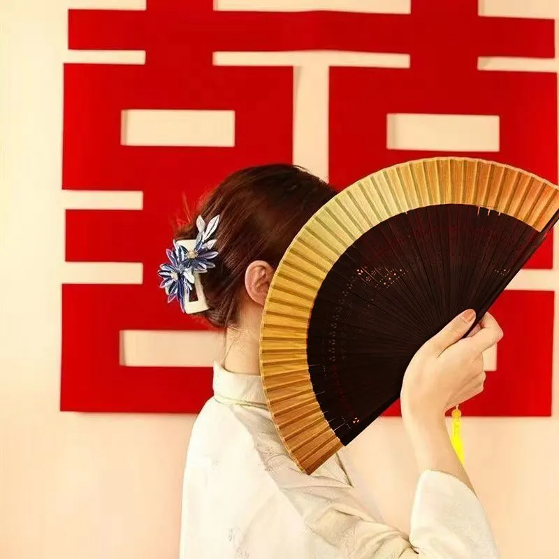 Pure Color Folding Fan Ancient Style Photography Props Cheongsam Fashion Show Dance Fan Chinese Style Classical Bride Hand Fans