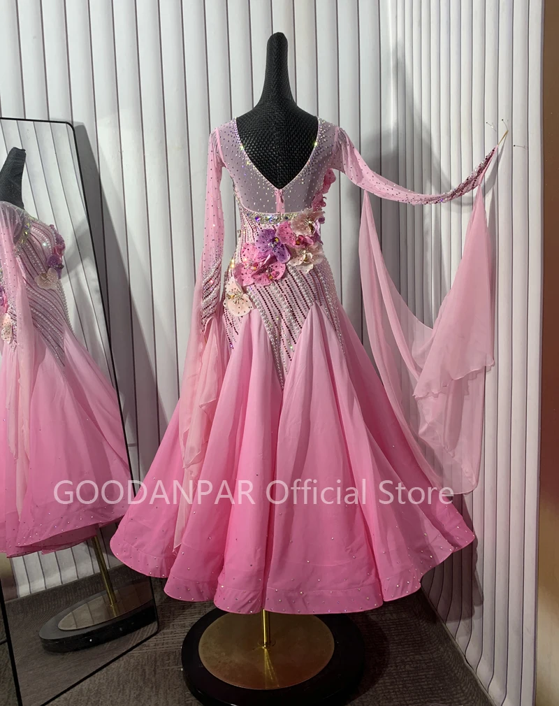 Ballroomdanswedstrijd Jurken Kostuums Walsdansjurk Kleding Danskleding Jurk Standaardjurk Lange mouw roze