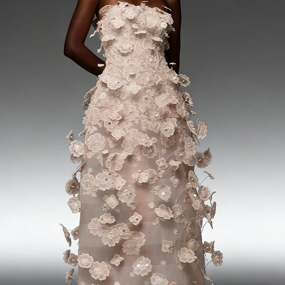 Elegant Strapless Chiffon Evening Dress with Appliques