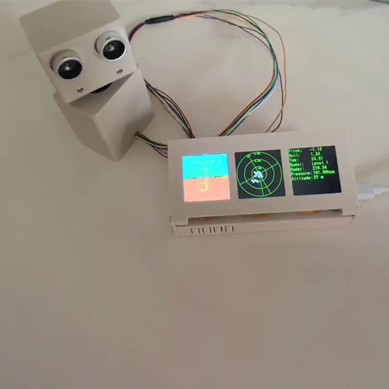 

Три экрана 1,54 дюйма, простой индикатор положения 360° ° ультразвуковой радар для обнаружения давления и высоты воздуха, модель орнамента, игрушки
