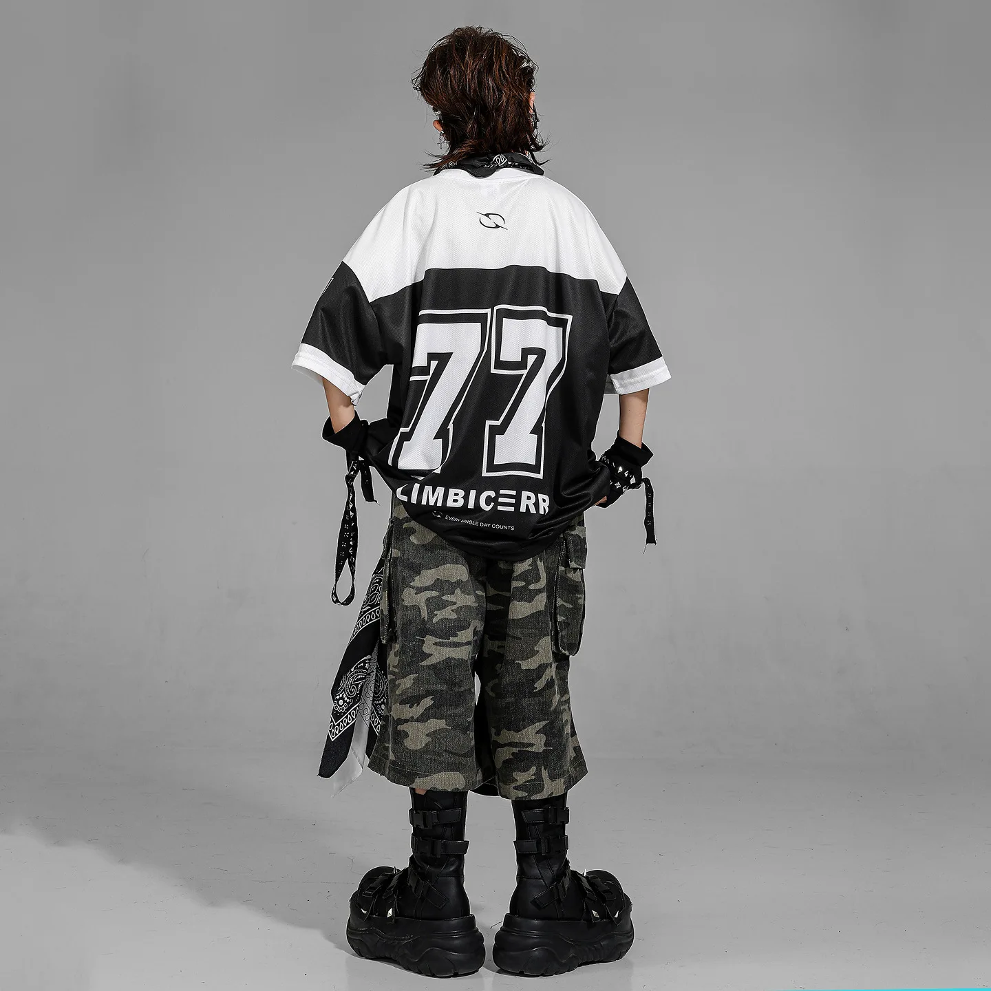 طفل Kpop الهيب هوب الملابس السوداء إلكتروني تي شيرت السراويل البضائع المموه السراويل المتوسطة لفتاة صبي الجاز ملابس الرقص زي الملابس