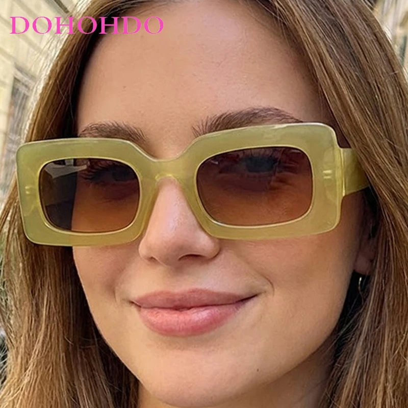 

Trendy Vintage Square Sunglasses Women Cute Rectangle Eyewear INS Retro Narrow Sunglasses Street Photography Shades Women UV400