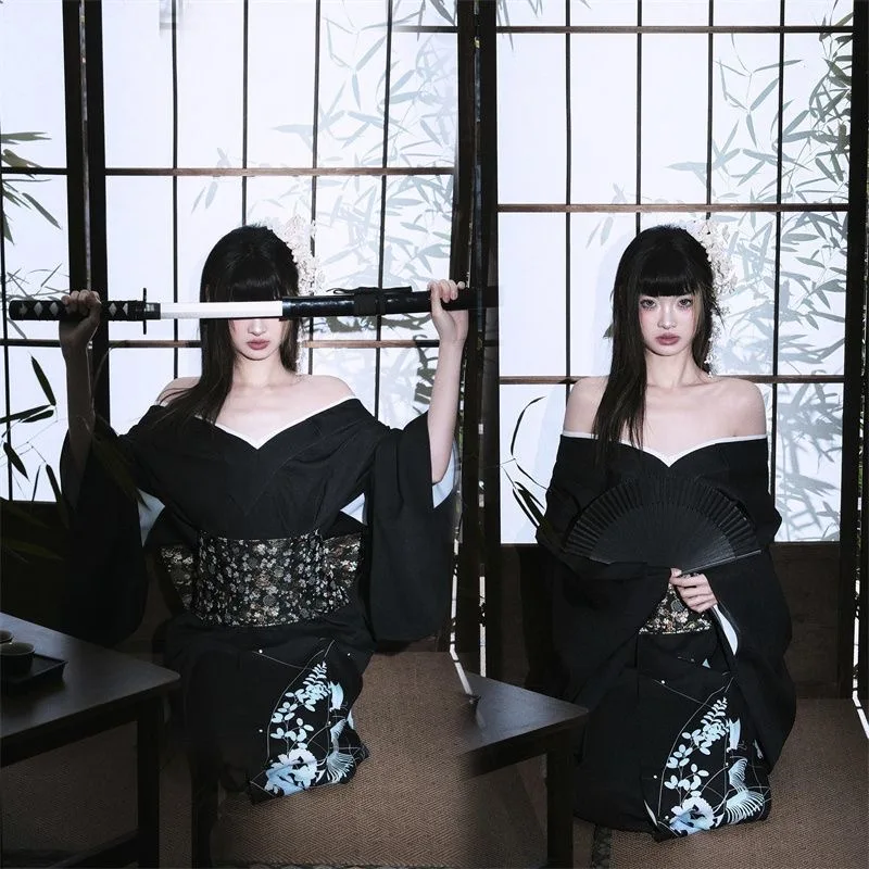 new-god-girl-traditional-improved-japanese-yukata-retro-dress-photography-photo