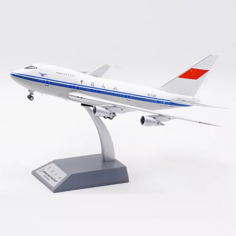 

1/200 Scale Aviation AV2081 CAAC B747SP N1301E Alloy Die-cast Passenger Aircraft Model Collectible Toy Gift