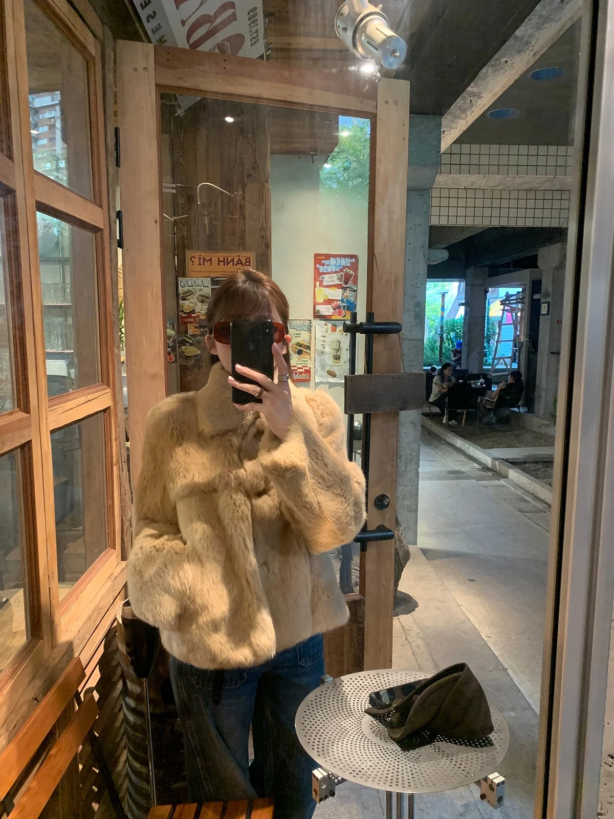 

Модное пальто с воротником из кроличьего меха для женщин, повседневное, свободного кроя, с длинными рукавами, осень-зима, новинка, премиум-качество