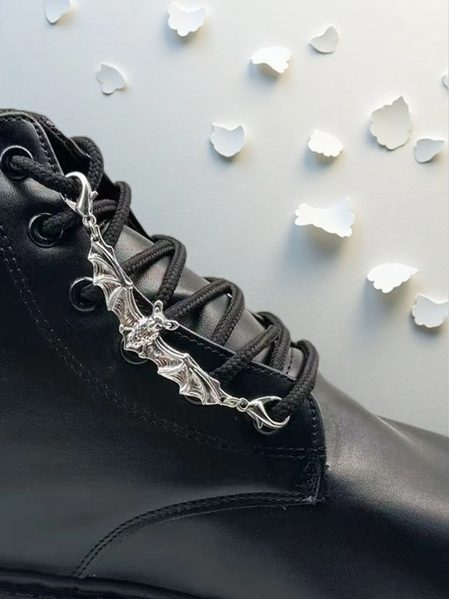 Grunge Punk 2Pcs Gothic Bat Shoe/Boot Decorations, Holiday Party Gifts，Halloween Decorations