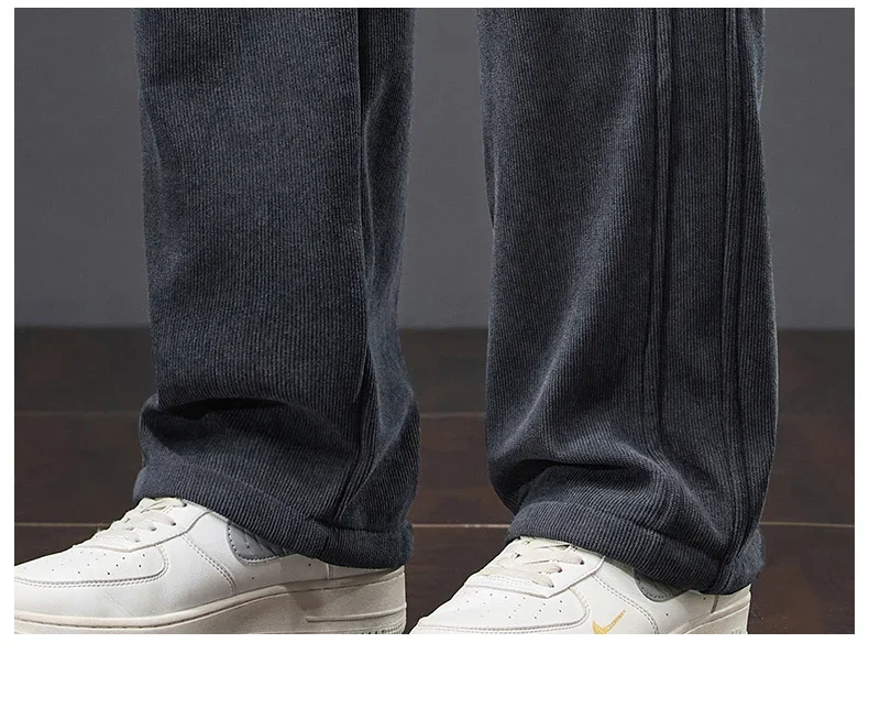 Winter Warme Fleece-Gefütterte Herren-Cordhose, Weite Gerade Hose mit Kordelzug und Elastischem Bund, Streetwear Braune Freizeithose für Männer – Detail 16