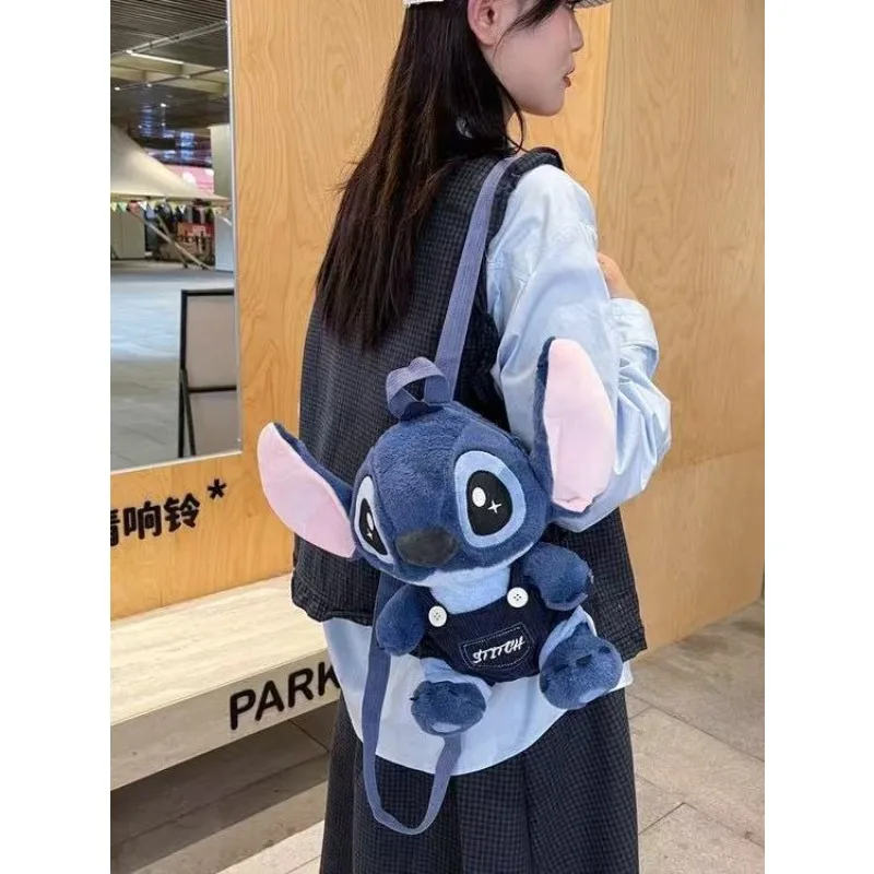 Plecak pluszowy Disney Stitch, nowy, kreskówkowy, uroczy plecak dla dzieci, modny, casualowy plecak pluszowy, mini plecak z lalką, wysoka jakość.