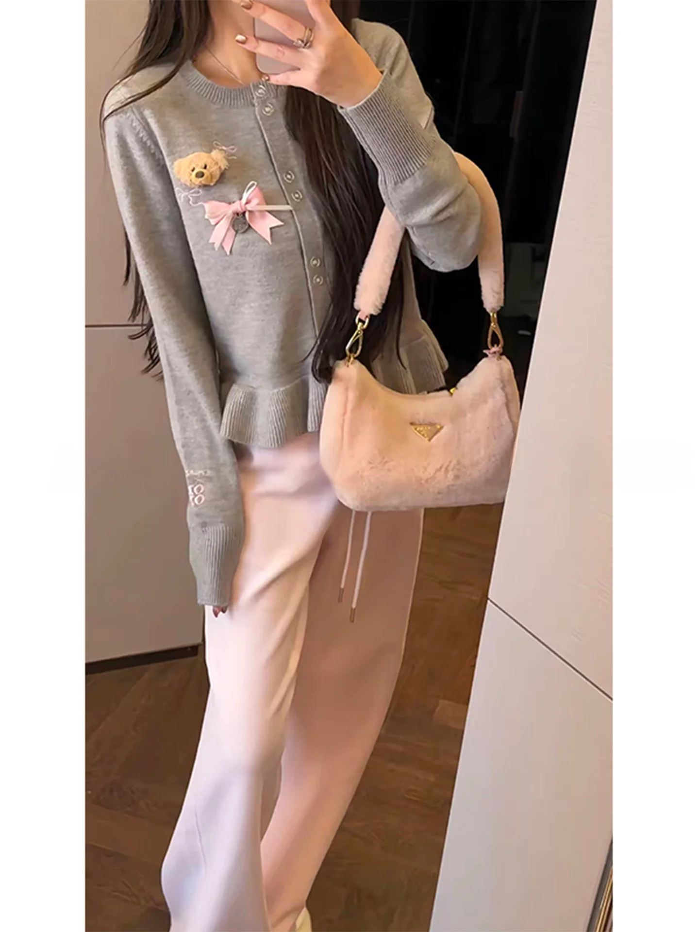 

Вязаный кардиган Sweet Style Bear: модный, универсальный, с узлами, антивозрастной эффект, из смесовой ткани (полиэстер и шерсть)