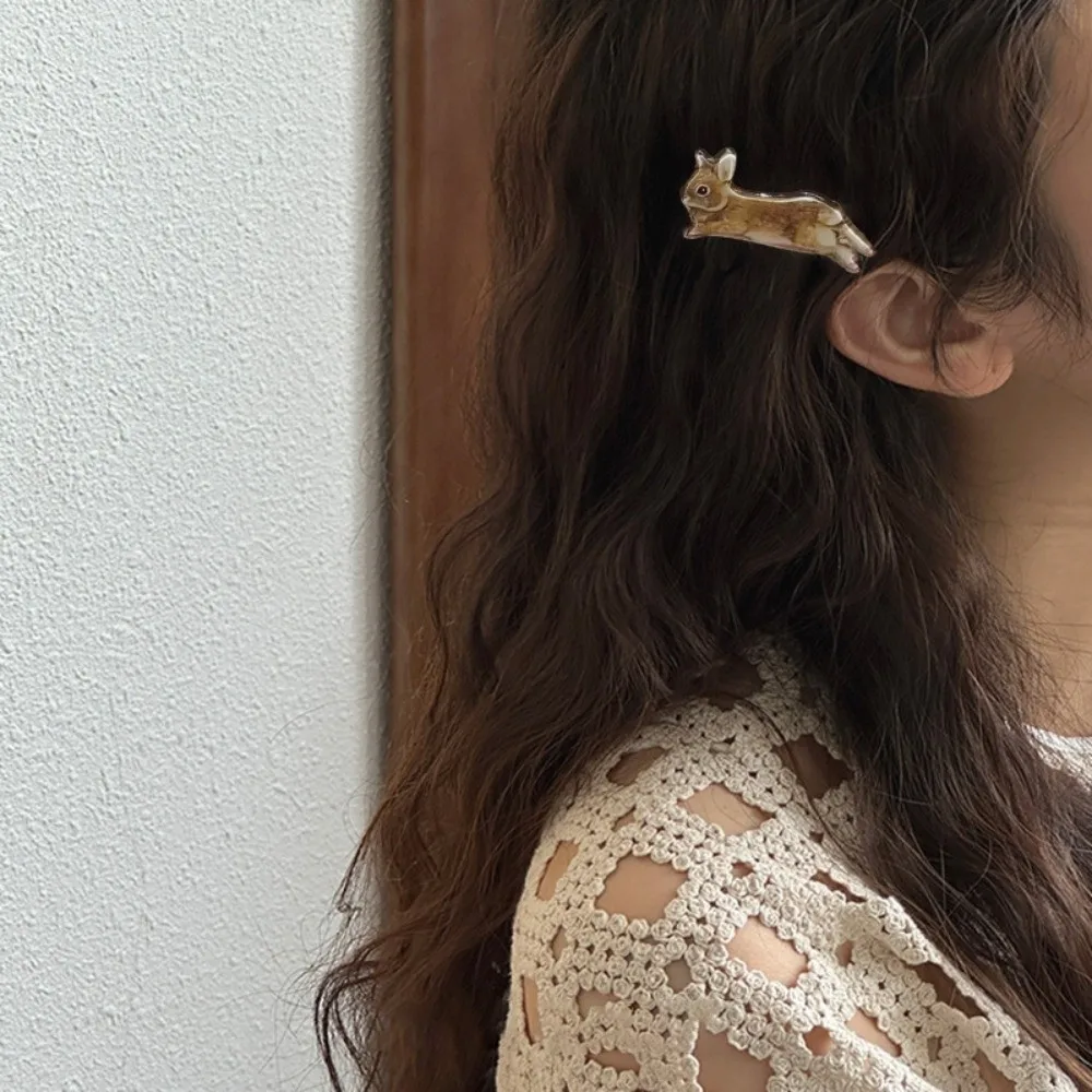 2 Stück Neue Hasen-Haarspangen aus Acryl, Harajuku Haarklammern, Rutschfeste Haarnadeln für Frauen, Seitliche Clips, Niedliche Kopfbedeckung, Haaraccessoires – Detail 3