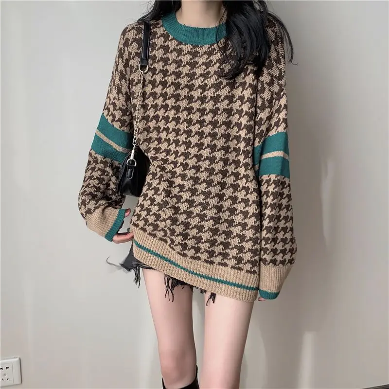 Retro Japanese Lazy Style Sweater for Women with a Niche Design New Hong Kong Style Retro Chic Knitted Sweater Top