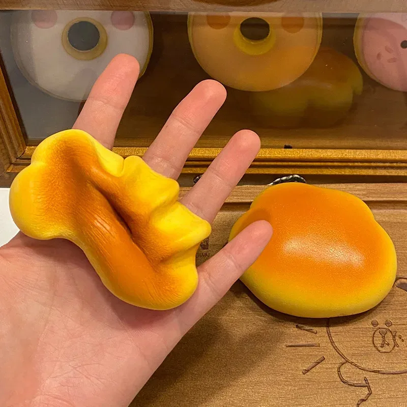 Jouet de pain nuage à rebond lent, cadeau de farces grinçantes drôle pour les blagues, Fidget Squishy anti-Stress pour les gags au bureau et à la maison