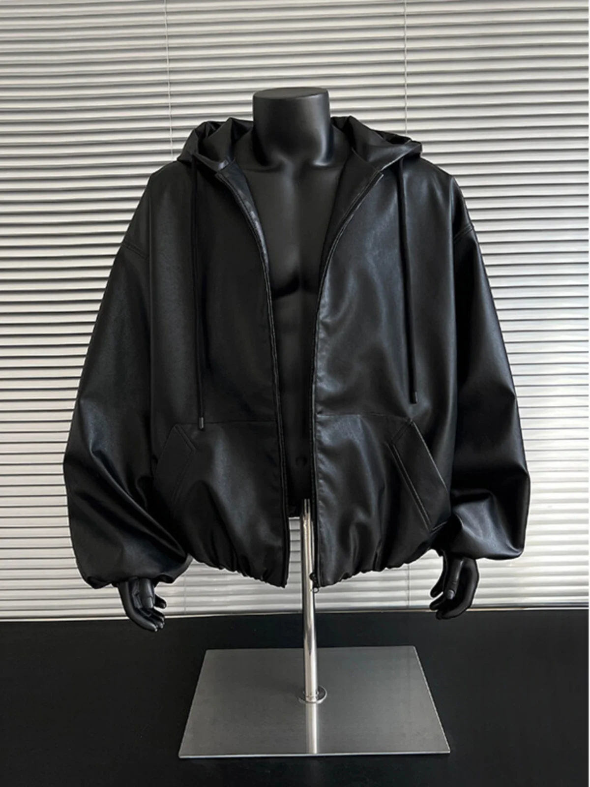 

Мужская куртка из искусственной кожи Bla PU, высококачественная, ветрозащитная, весенне-осенняя, бейсбольная, с капюшоном, в американском стиле, свободного кроя