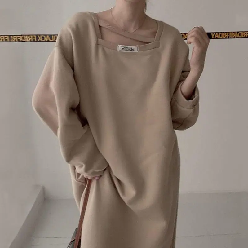 Casual Versatile Comfortable Commuting Lazy Style Square Collar Leaky Collar Bathroom Dress Autumn and Winter Loose Dress