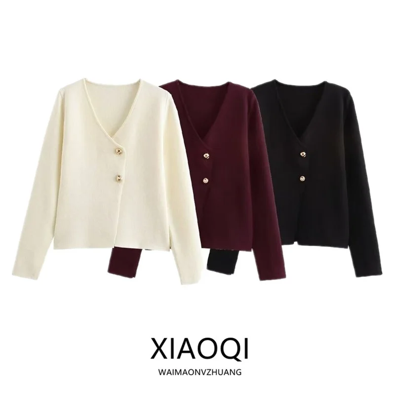 

Women's Knitted Long Sve Top with Tee-Color Golden Buttons Autumn Winter New Sle Versatile Commute V-Ne Regular Length