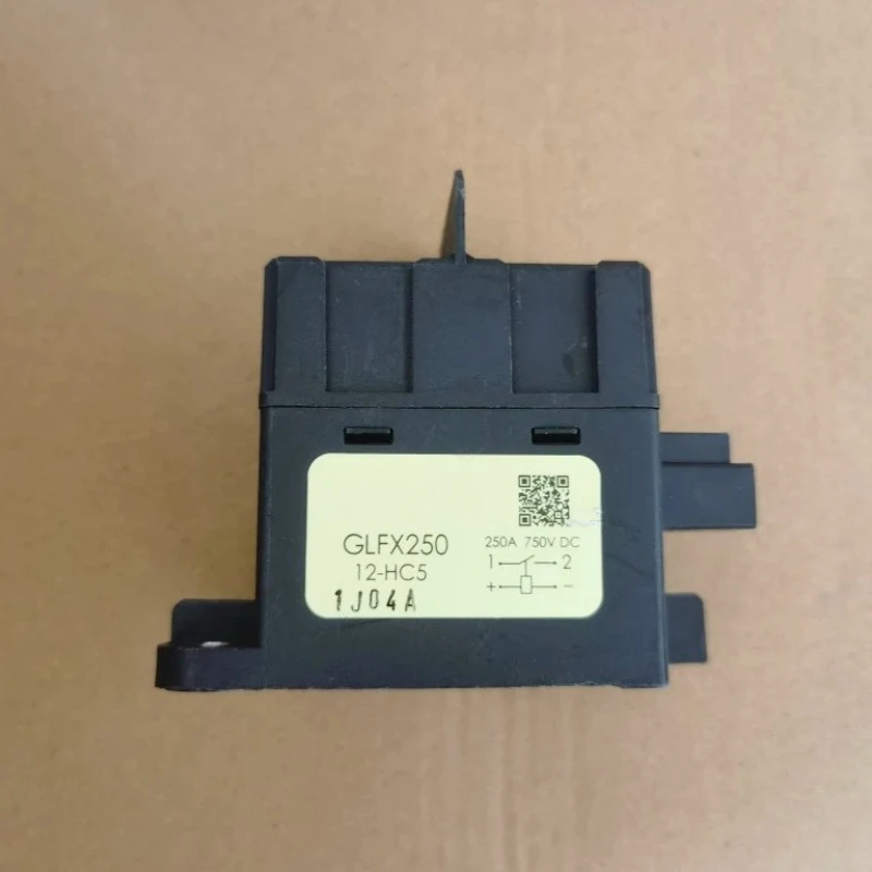 

Relay GLFX250 Coil 12V Contact 750V250A Contactor
