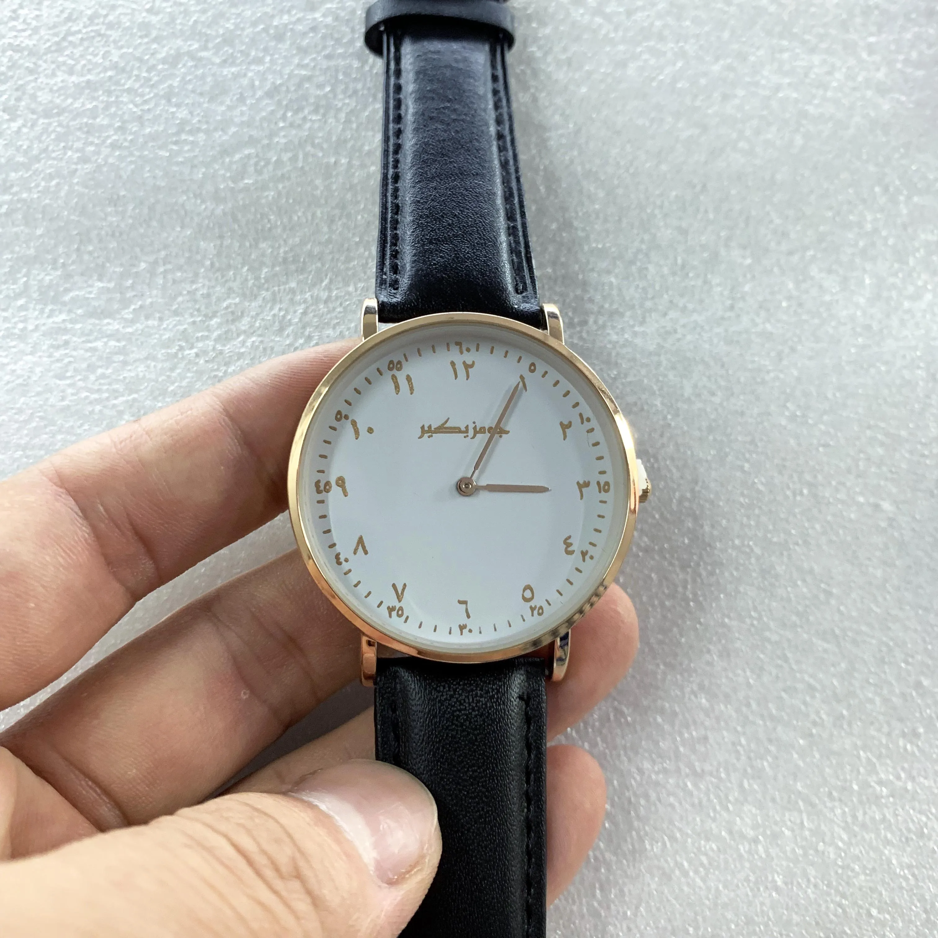 Customized Language Wrist Watch עִבְרִית Hebrew Number Quartz Watches Private Label Watch Custom Logo