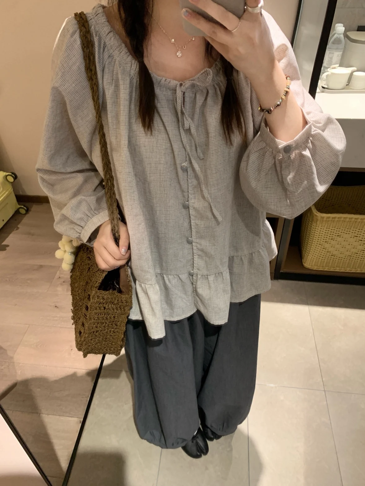 

Gray Mist Checkered Han Han Hemp Lantern Sleeve Sun Protection Shirt Women's Loose Fit Long Sleeve round Neck Polyester Blend