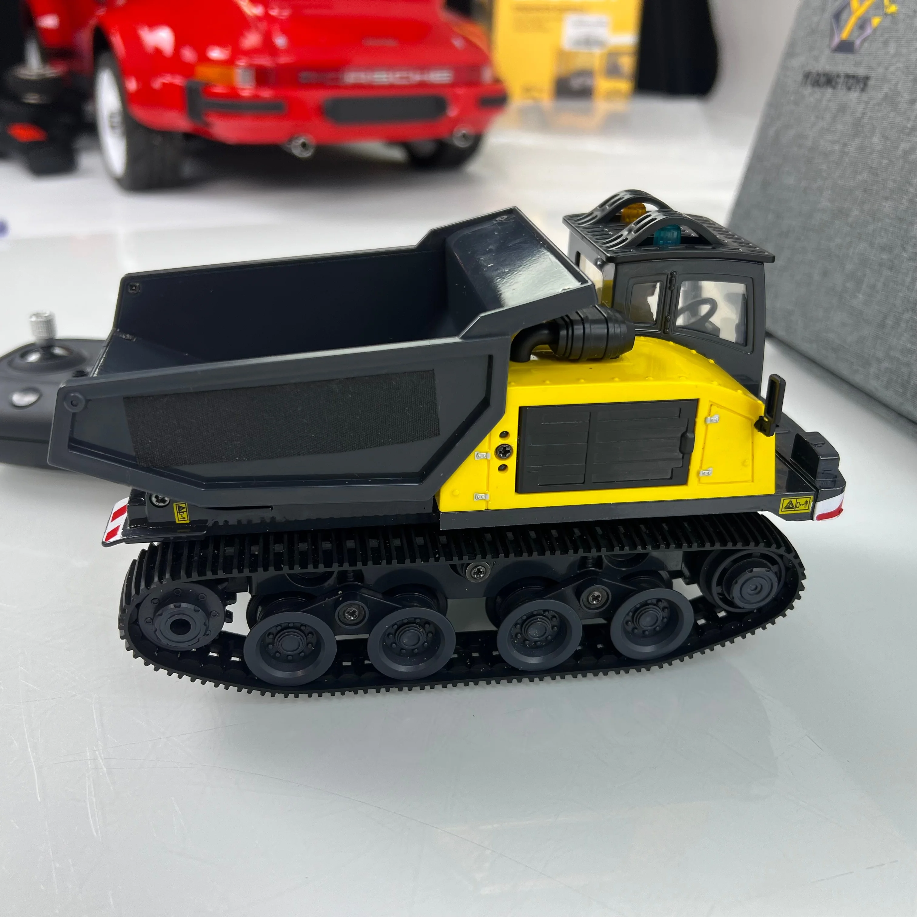RTR 1/50 T14R Panther Elektrische RC Crawler Dump Truck Bouwvoertuig Rupskipper Afgewerkt Model Speelgoed Lichten Geluiden Eenheid