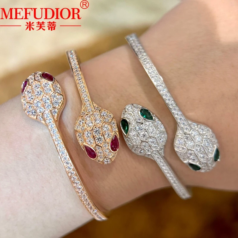 

925 Sterling Silver Double Snake Head Opened Women Bangle Inlay Moissanite Diamond Green Eyes Bracelet Luxury Jewelry Party Gift