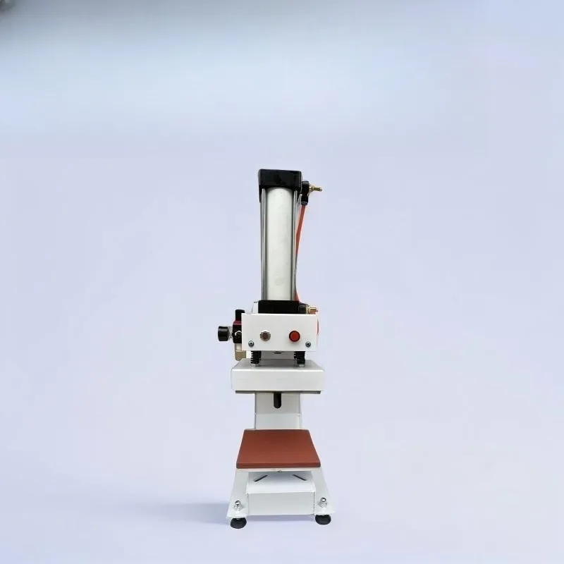 Pneumatic heat transfer machine, T-shirt ironing, clothes ironing trademark mark printing, heat transfer machine