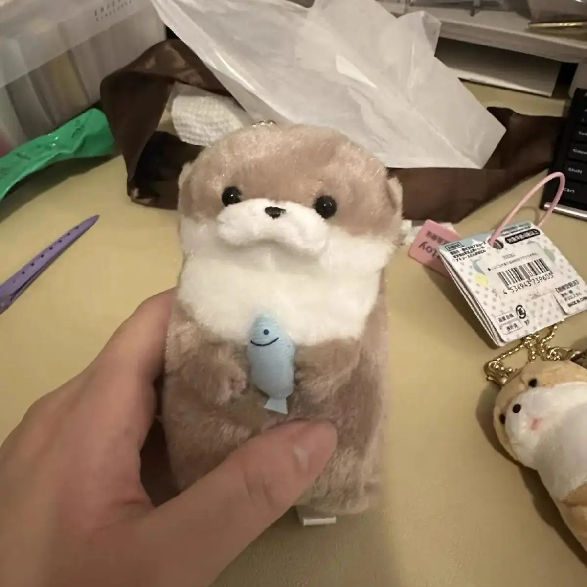 Cute Little Otter Hug Fish Plush Doll Pendant Gift Kawaii Girl Heart Keychain Backpack Decor Creative Toy Keyring Accessory Gift