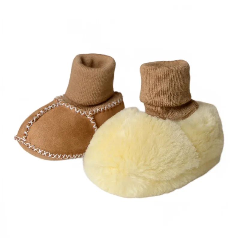 Botas de piel para bebé, zapatos de invierno para niño y niña, Botas Ugg para cochecito ligero, novedad de 2023