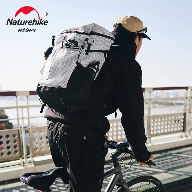 Imagem -02 - Naturehike-mochila Grande Impermeável Ultraleve para Homens e Mulheres Bolsa de Roupas de Pesca Bolsa de Caminhada Bolsa de Acampamento de Esportes de Luxo 25 Litros