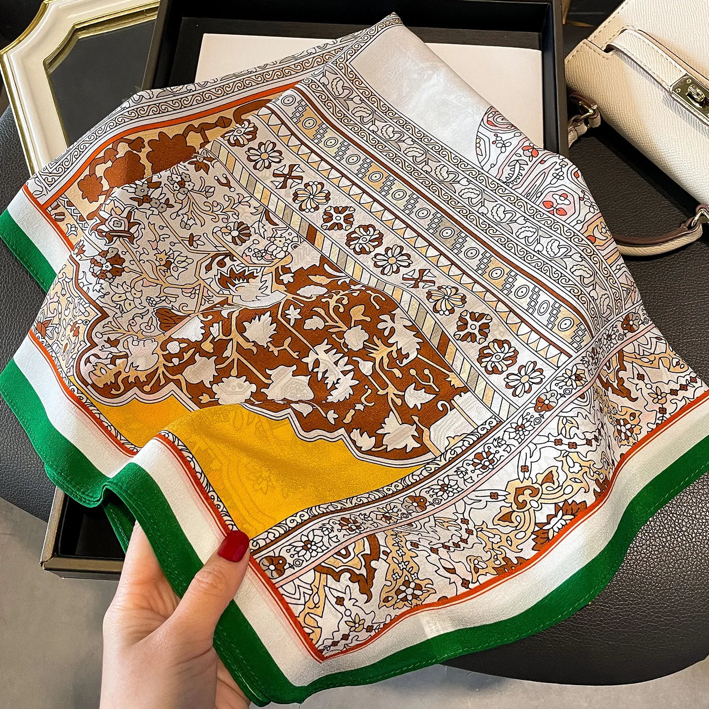 2025 جديد 100% وشاح حريري طبيعي المرأة ساحة شالات يلتف الأوشحة الفولار الباشمينا منديل الإناث الحجاب باندانا المعطف 65 سنتيمتر