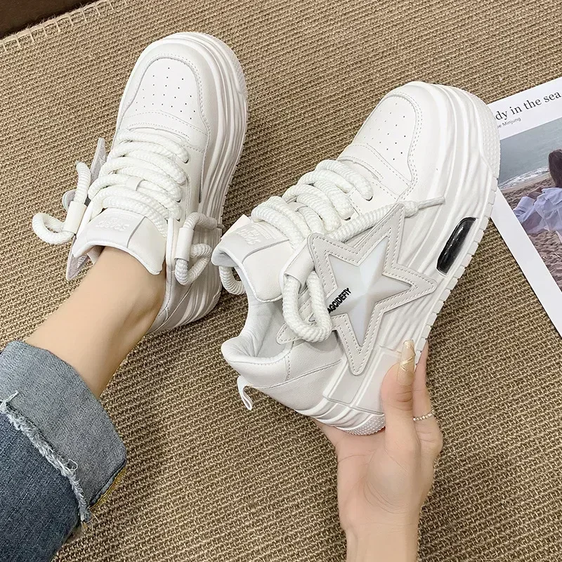 Luxury Women's Shoes 2023 New Lightweight Fashion Versatile Casual Little White Shoes Women's Matsutake Thick Sole Sports Shoes