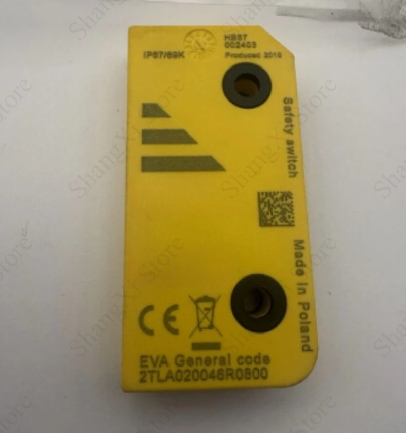 1PC Brand New 2TLA020046R0800 Safety Switch Fast Shipment