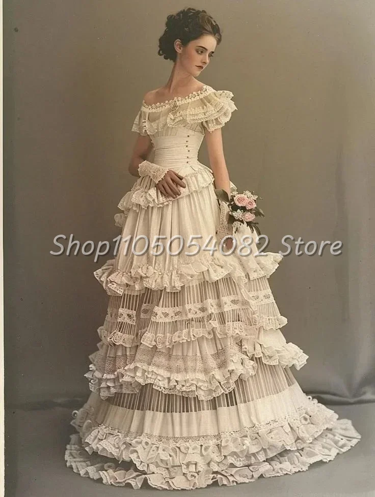 Customized Elegant White Historic Wedding Dresses Round Neck Lace Ruffle Short Sleeve Waisted A-line Victorian Tiered Bridal Gow
