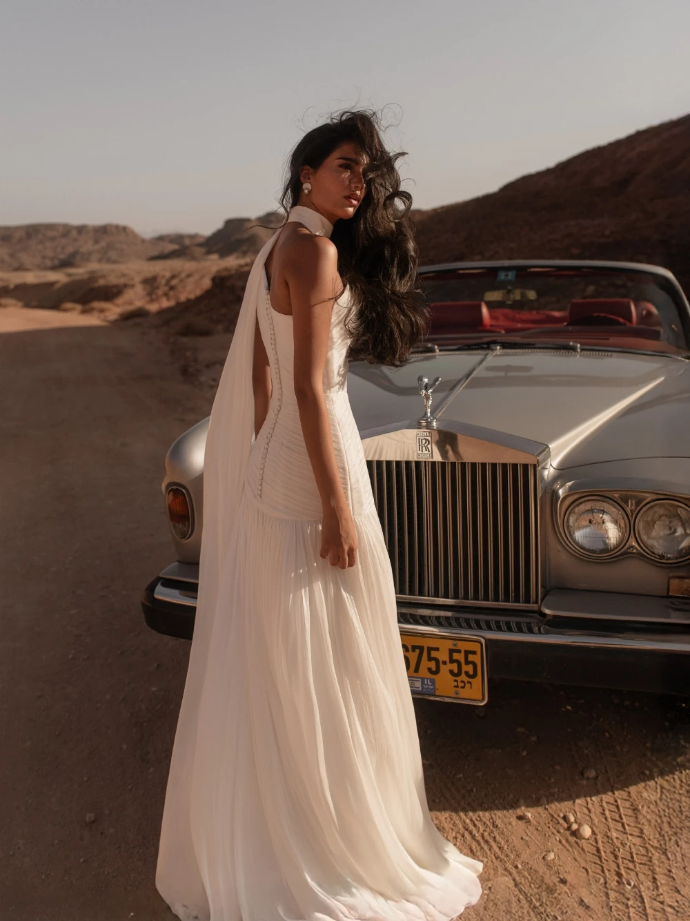 Customized Retro Bridal Attire Halter One Shoulder Fabric Detachable Flowy Cape Lightweight Chiffon Desert Travel Wedding