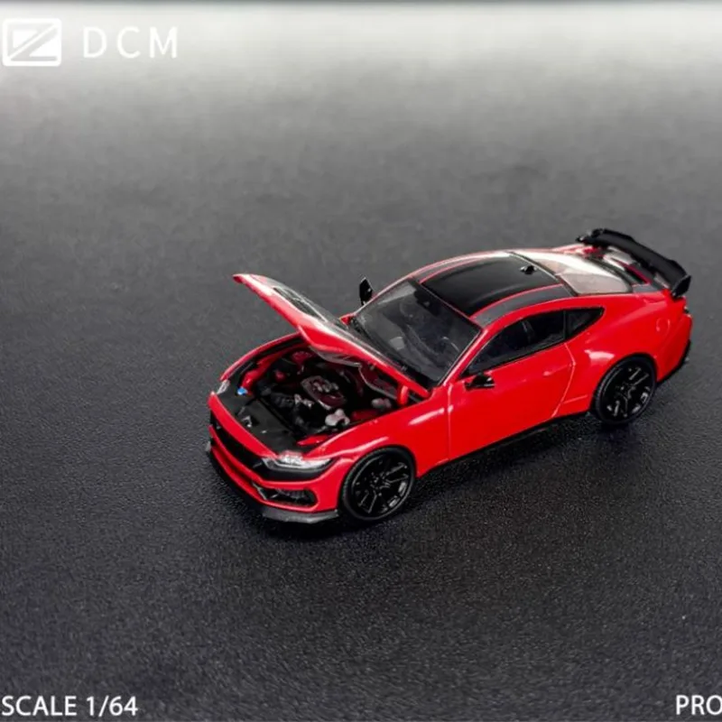 DCM 1:64 Ford Mustang Black Horse can open the front cover alloy car model, simulation static ornament, adult collectible.