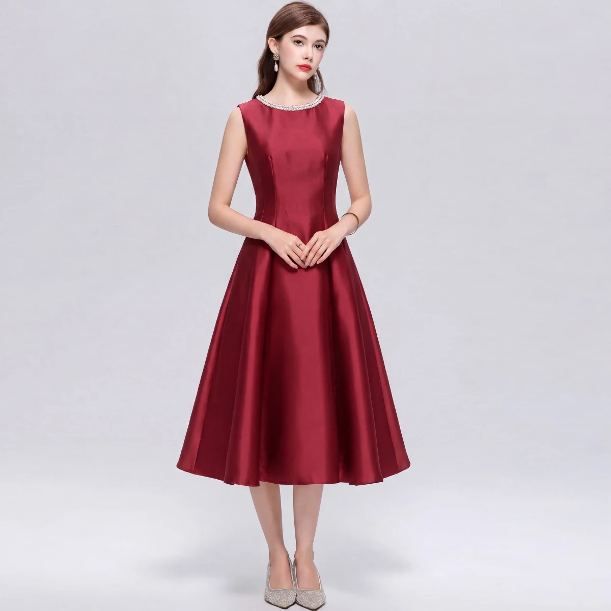 

Luxury Burgundy Satin Formal Dress Women Sleeveless Rhinestone O Neck A Line Slim Waist Mid Length Prom Birthday Party Vestidos
