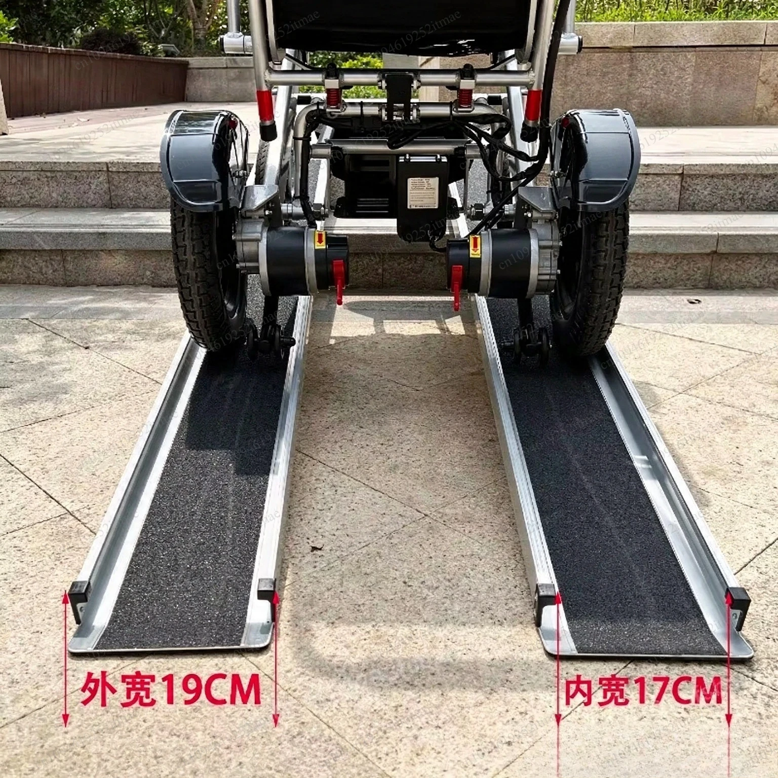 Aluminum Alloy Portable Telescopic Wheelchair Ramp, Electric Scooter Loading Step Ramp Board with Carry Case