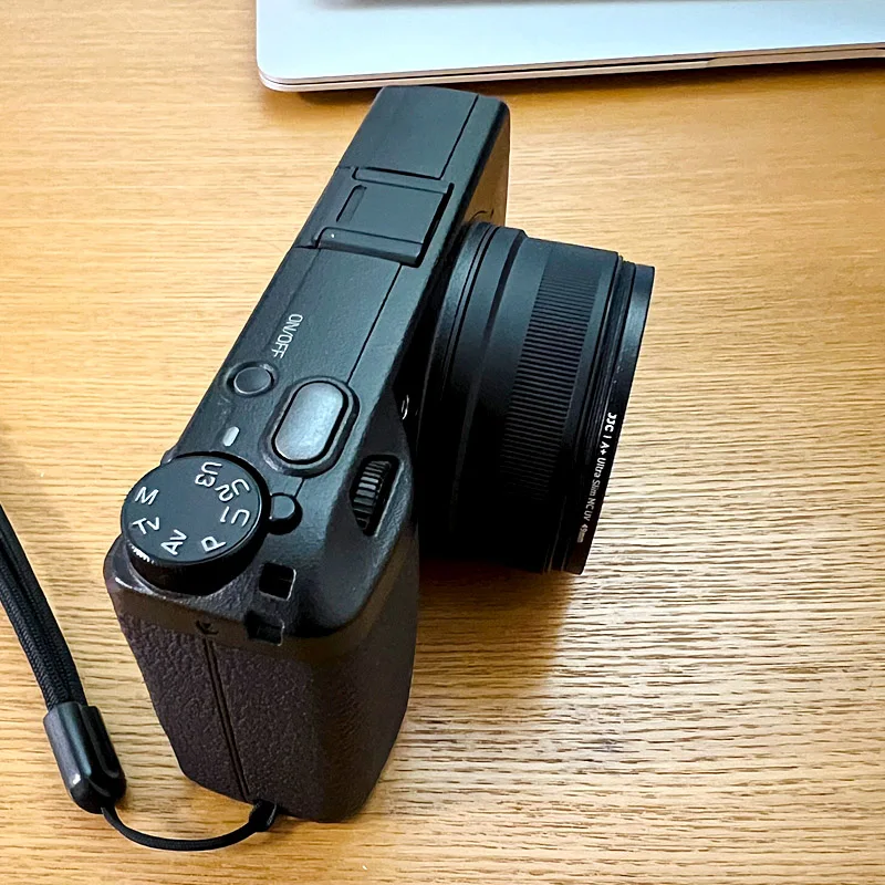 Ricoh GR III GR IIIX GR3 GR3x 표준 Fitlers용 총검 금속 사각형 렌즈 후드는 어두운 모서리 없이 설치할 수 있습니다.